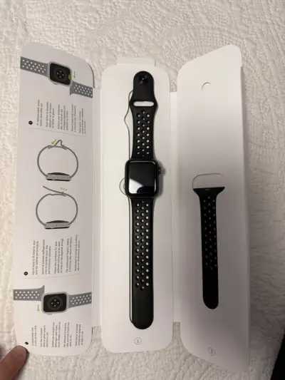 Apple watch S6 40mm - miniatura 1