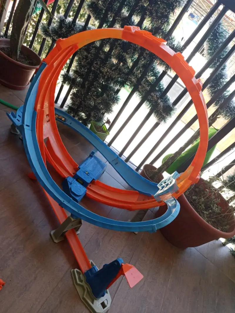 Pista de autos Hot Wheels - 4