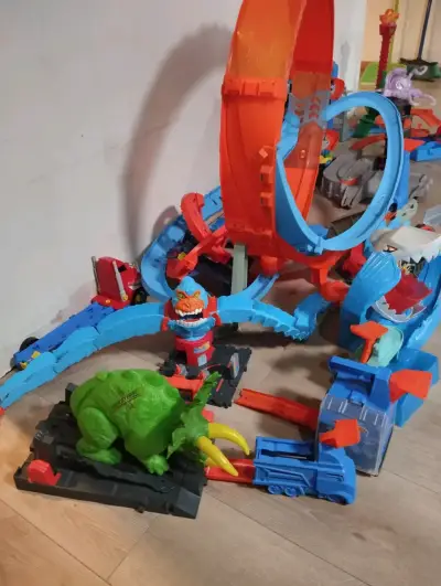Pista de autos Hot Wheels - miniatura 6
