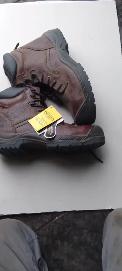 Botas de cuero marrón seguridad 44 Naz - miniatura 1
