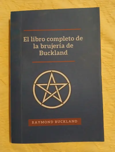 El libro completo de la brujería - miniatura 1