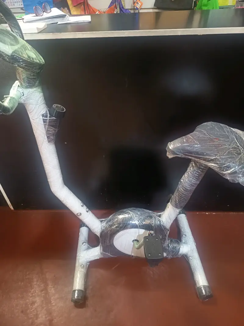 Bicicleta estática nueva - 4