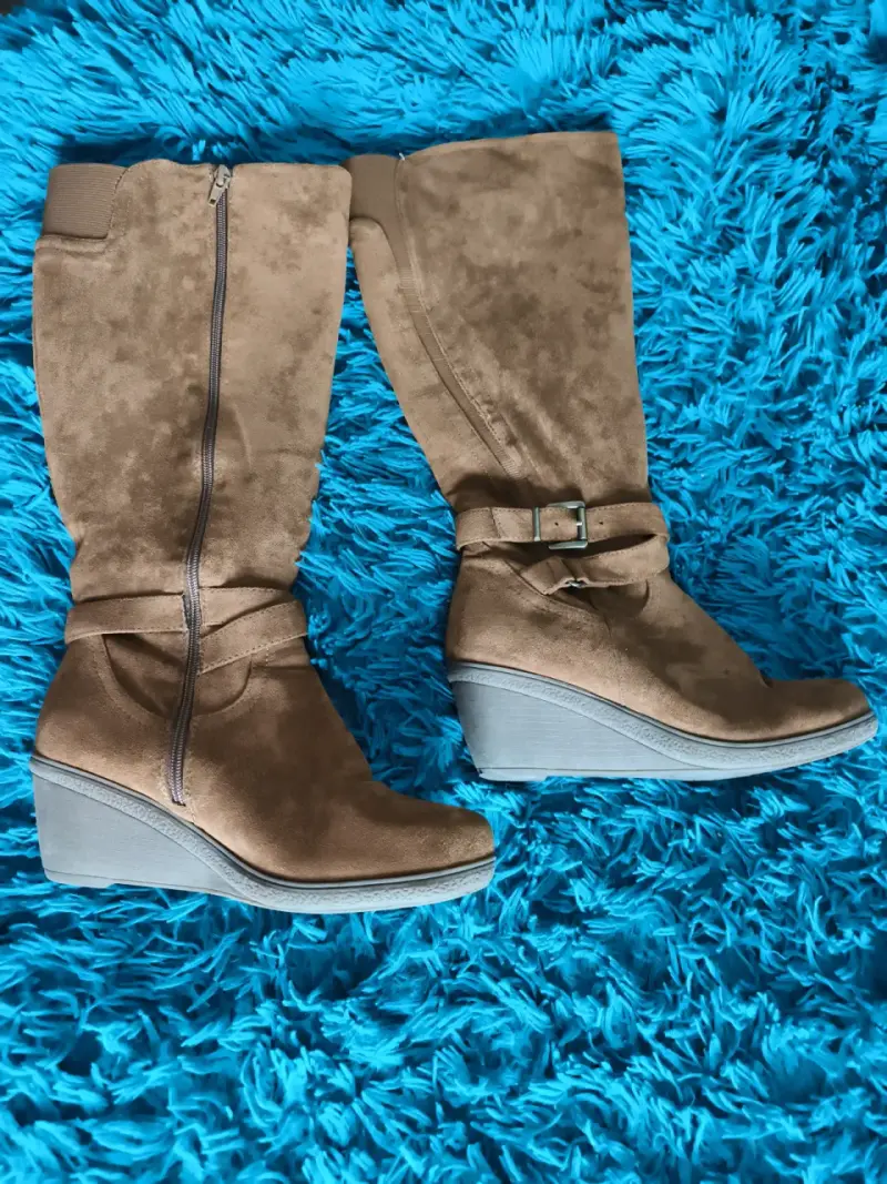 Botas camel con taco cuña - 3