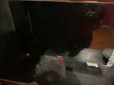 Televisor Hisense 32 pulgadas - miniatura 2