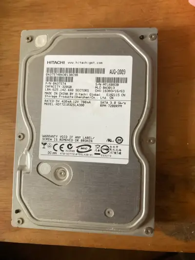 Disco duro Hitachi 320GB - miniatura 1