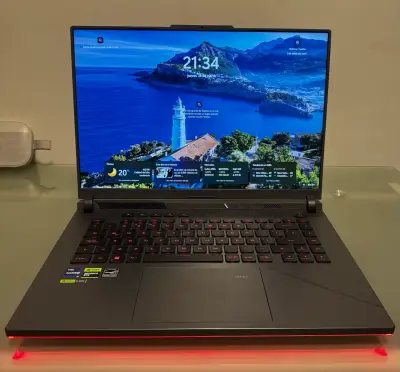 Laptop Asus Rog Strix G16 I9 14900hx Rtx 4060 - miniatura 4