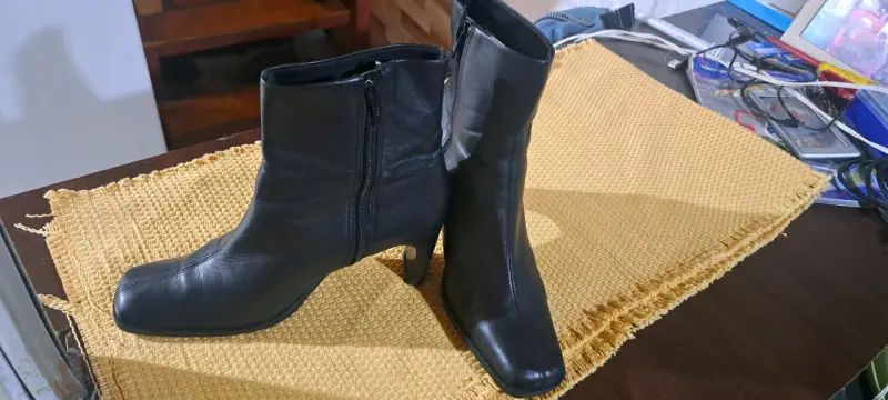 Botines de cuero negros - 1