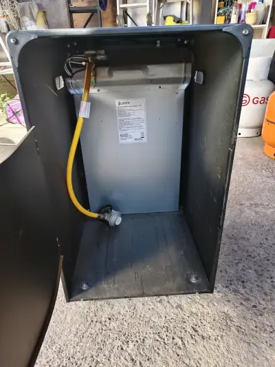Estufa a gas Loven negra - miniatura 2