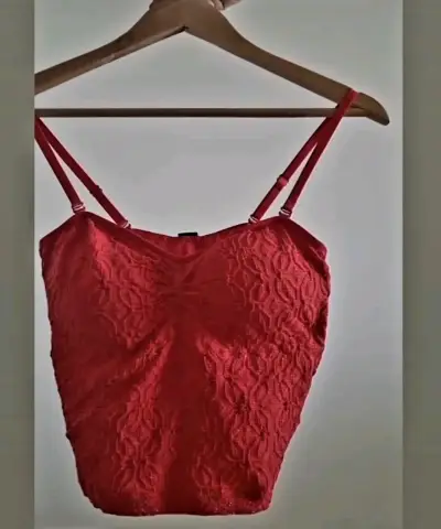 Top encaje rojo con tirantes - miniatura 2