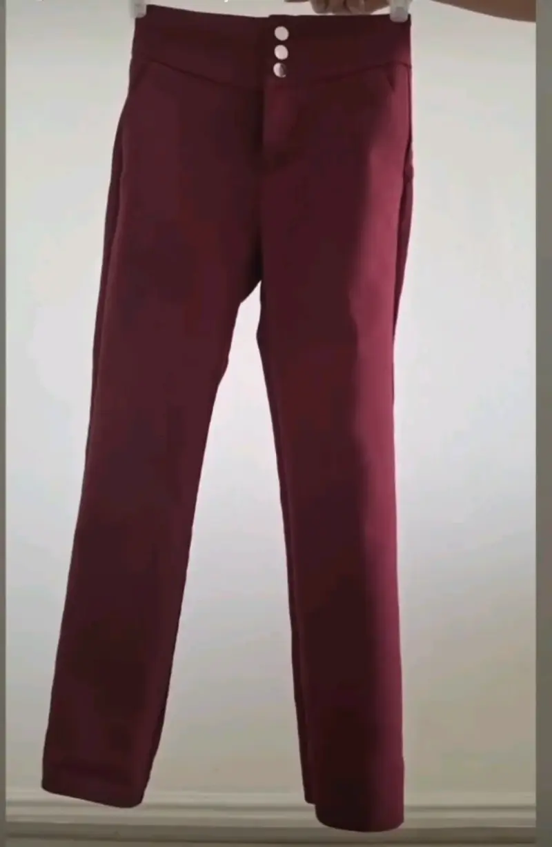 Pantalones burdeos elegantes - 1