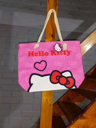 Bolso hello Kitty nuevo - miniatura 2