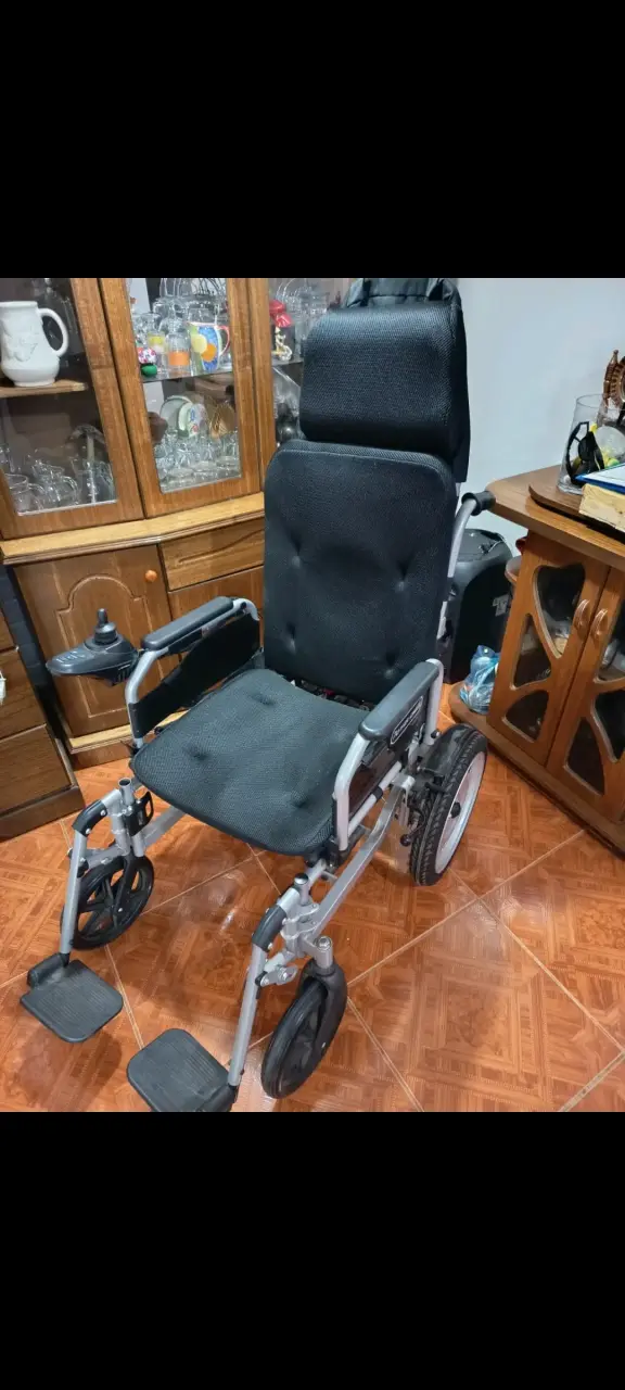 Silla de ruedas eléctrica FirstCare - 3