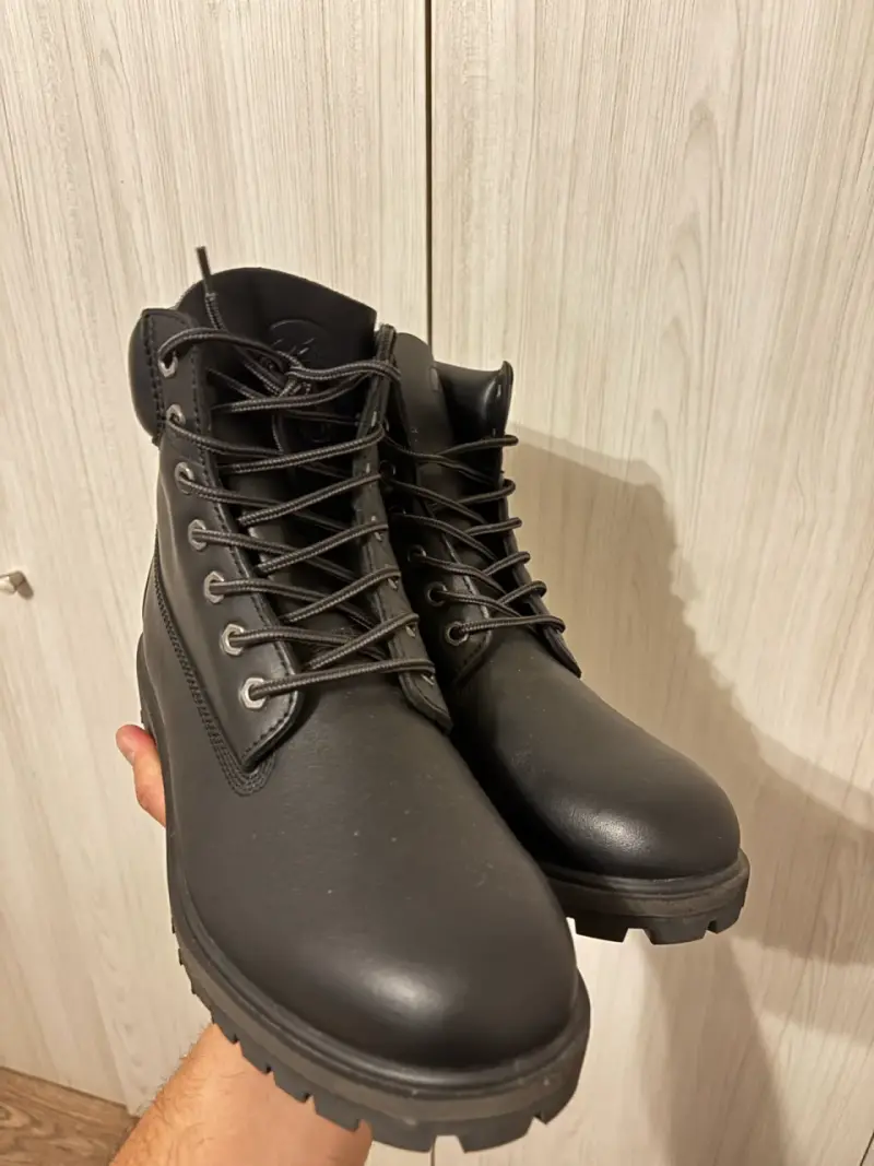 Botas negras de cuero marca Yellow talla 12US - 4