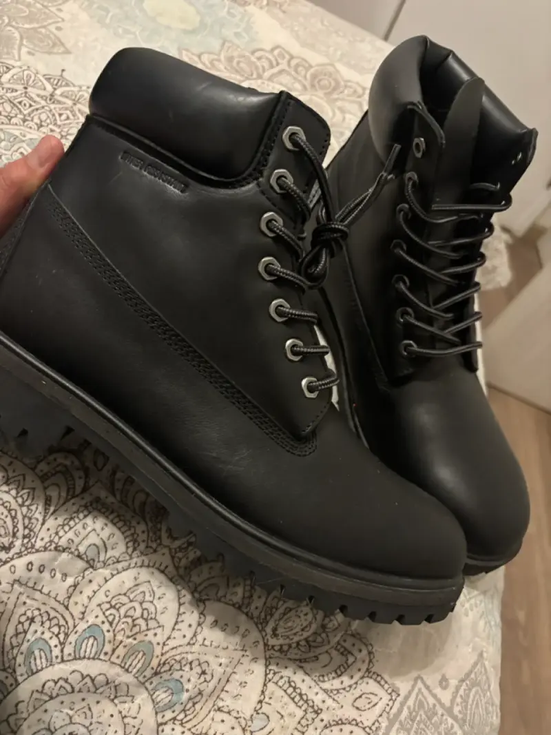 Botas negras de cuero marca Yellow talla 12US - 6