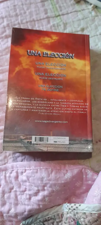 Libro 'Leal' de Veronica Roth - miniatura 2