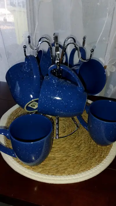 Set de tazas verdes con soporte - miniatura 2