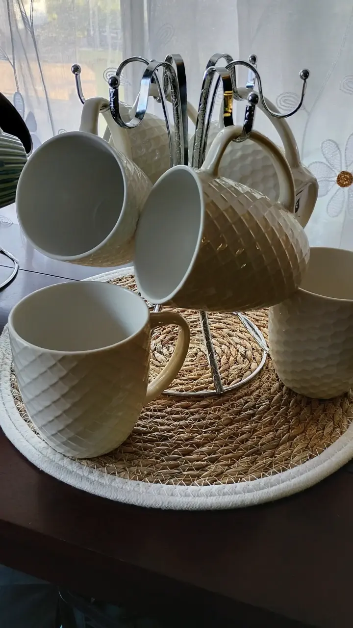 Set de tazas verdes con soporte - 3