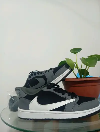 Zapatillas Nike colaboración con trabiscot - miniatura 2