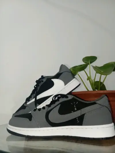 Zapatillas Nike colaboración con trabiscot - miniatura 3