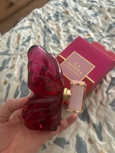 Perfume La Bomba Carolina Herrera - miniatura 2