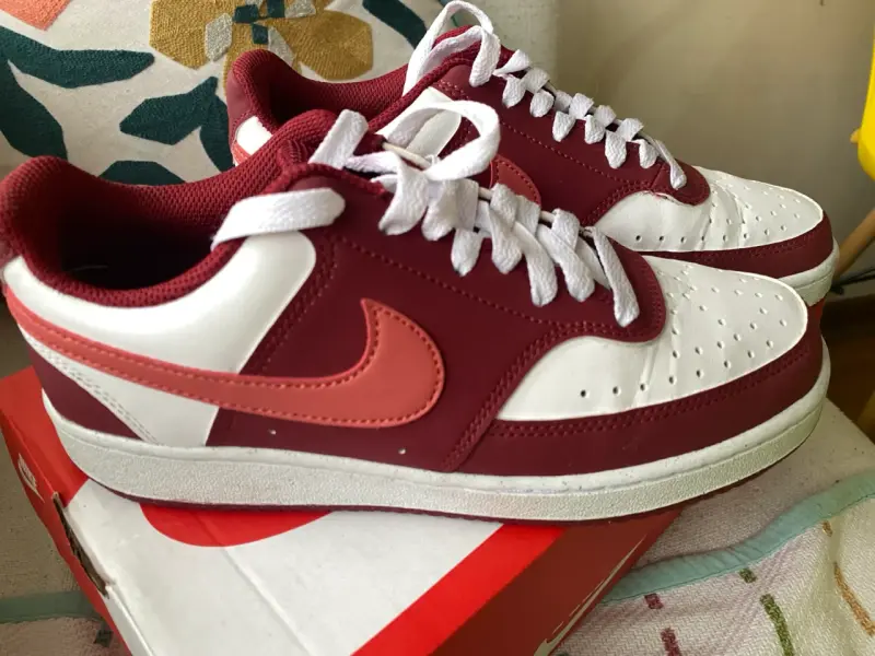 Zapatillas deportivas Nike rojo y blanco - 2