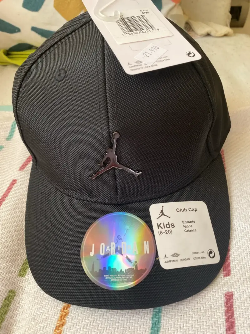 Gorra negra Jordan para niños - 1