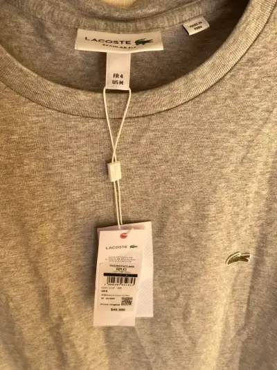 Polera gris Lacoste nueva - miniatura 2
