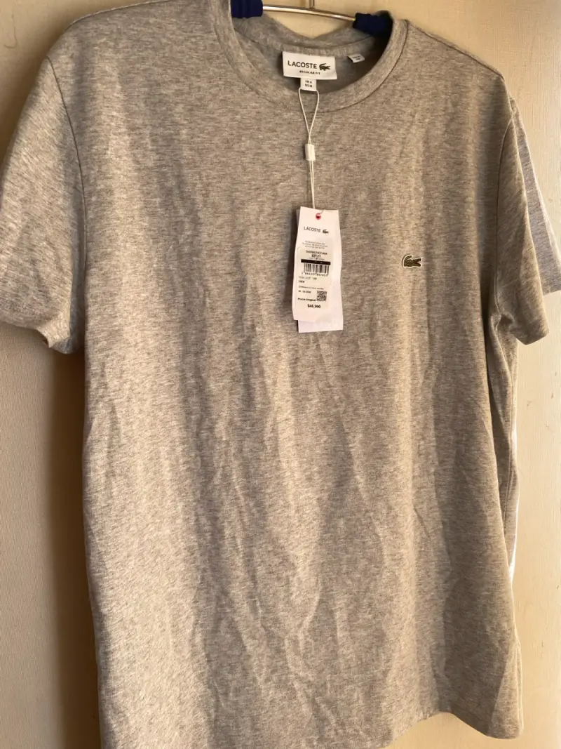 Polera gris Lacoste nueva - 4