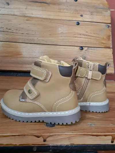 Botines color café para niño - miniatura 4