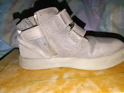 Zapatos infantiles beige - miniatura 1