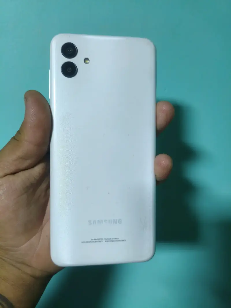 Celular Samsung A04 - 1