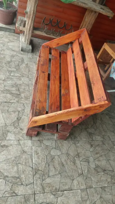 Banco de madera - miniatura 1