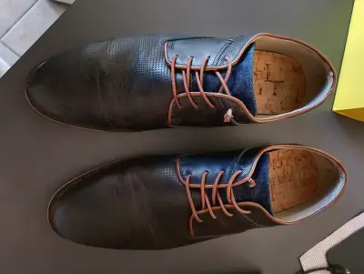 Zapatos formales de cuero negro - miniatura 1