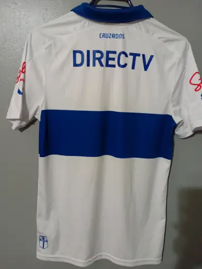 Camiseta UC original - miniatura 3