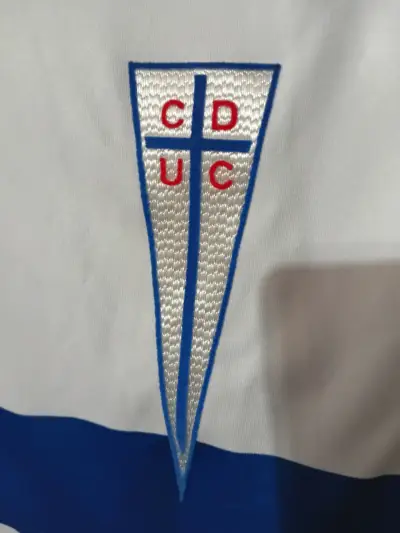 Camiseta UC original - miniatura 4
