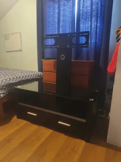 Mesa de TV con soporte ajustable - miniatura 2