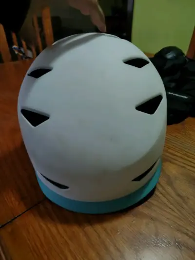 Casco REKD Urbanlite Blanco Talla S a XL - miniatura 3