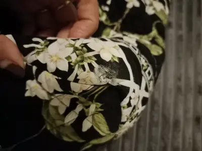 Bolso tote Vera Bradley de tela con flores - miniatura 6