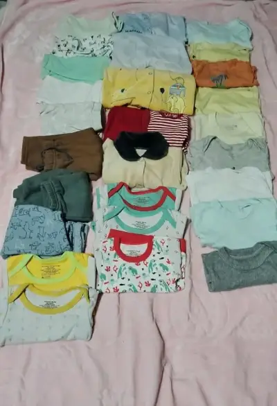 Lote de ropa infantil variada - miniatura 1