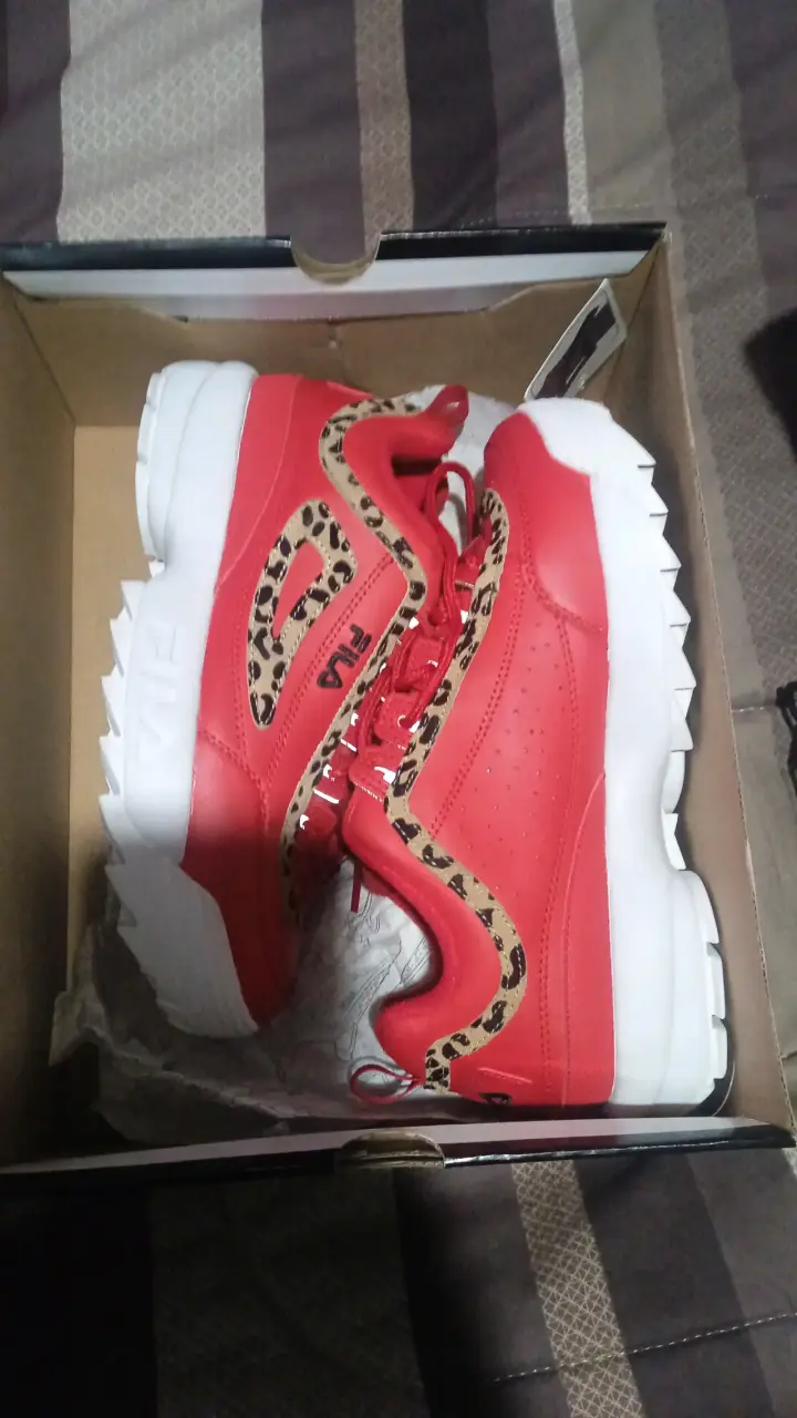 Zapatillas rojas FILA estampado animal