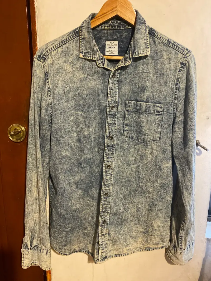 Camisa mezclilla lavado claro hombre. - 1