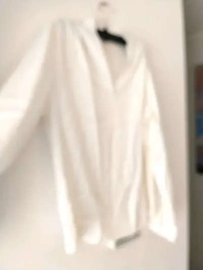 Blusa blanca elegante - miniatura 3