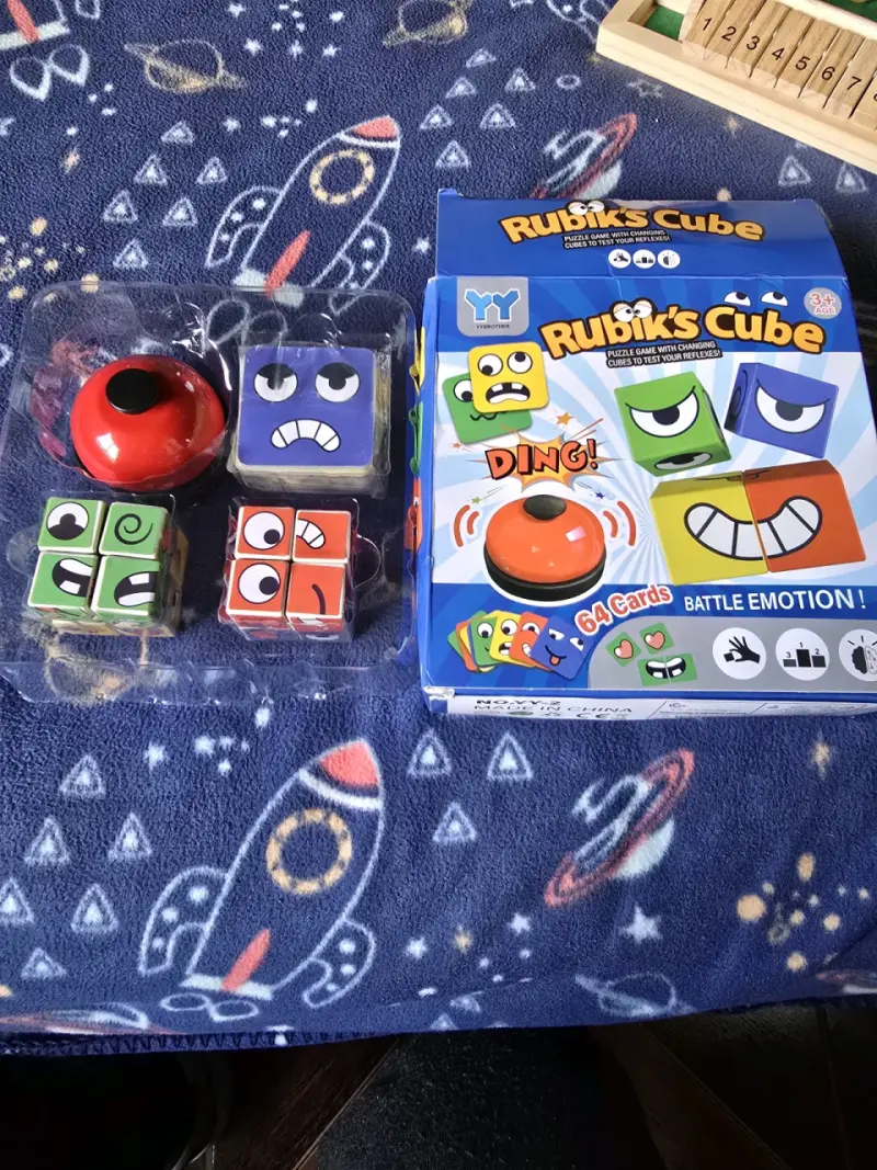 Juego Rubik's Cube emoción