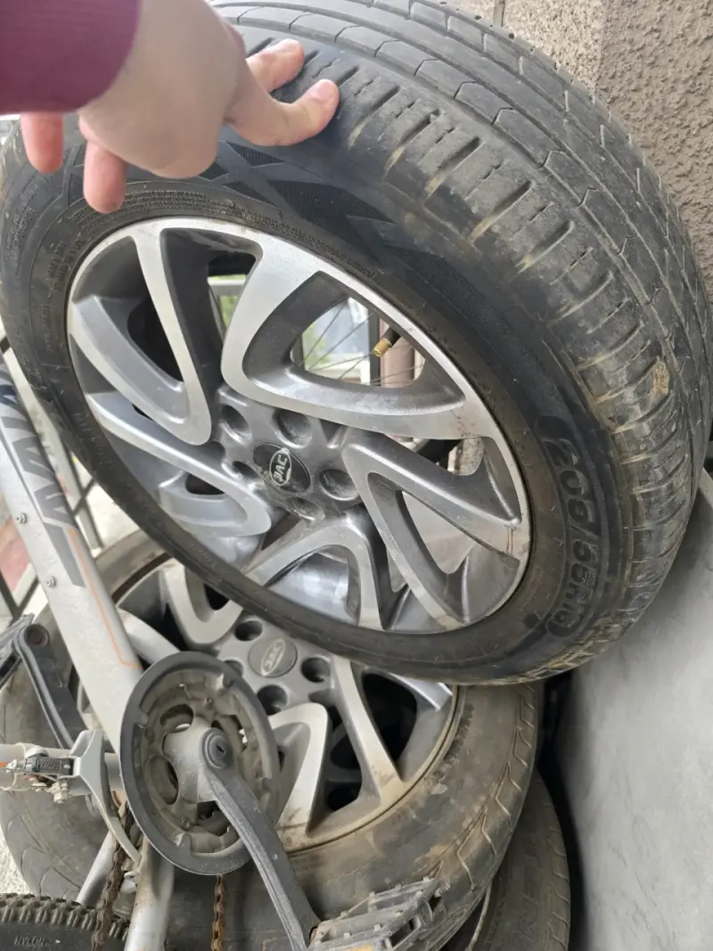 Llantas de jac s2 2019