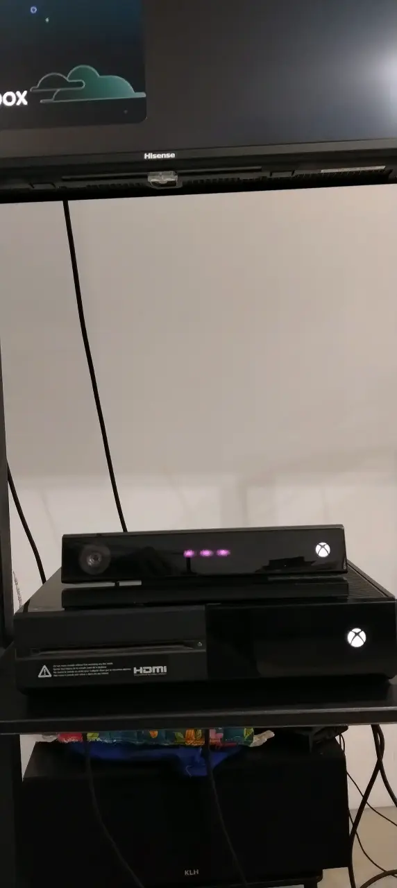 Consola Xbox One con 2 mandos - 5