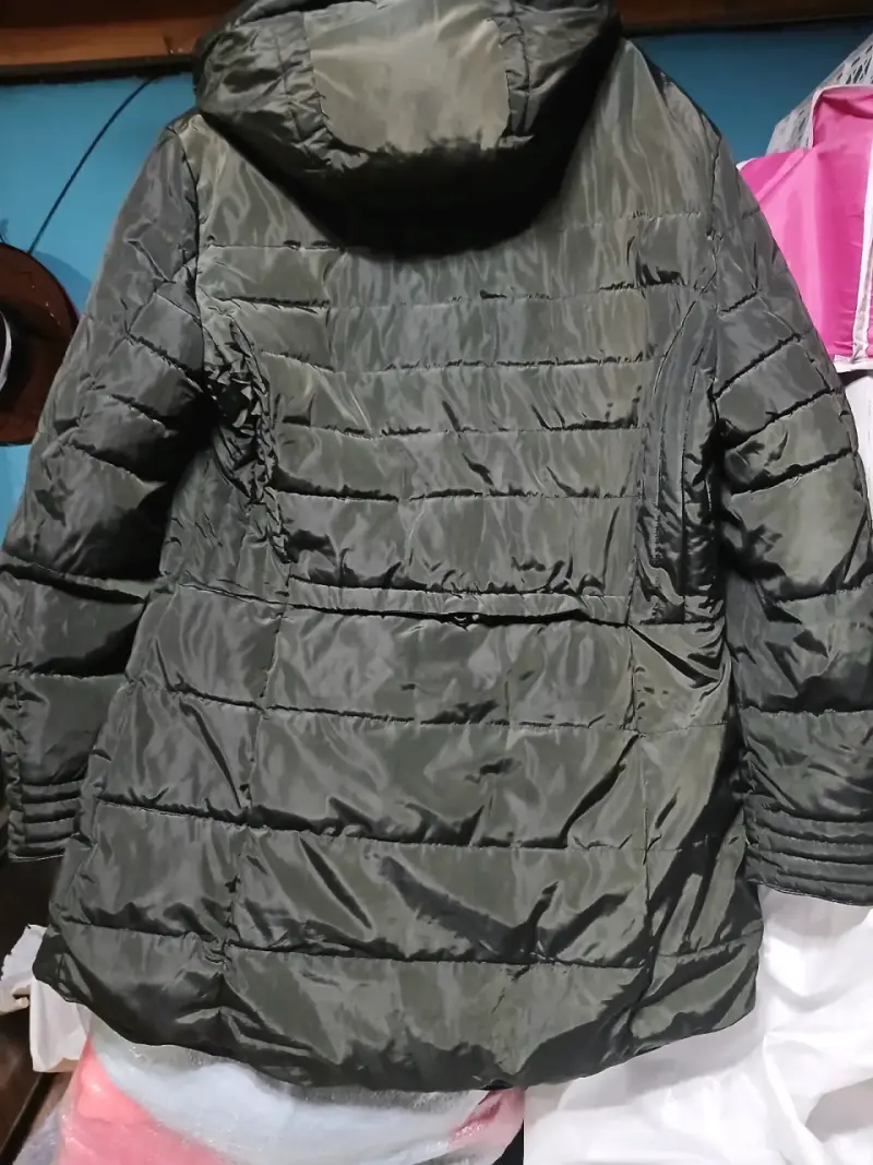 Parka verde con capucha - 3
