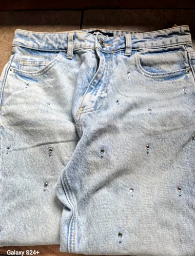 Jeans denim celestes tachonados - miniatura 1