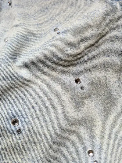 Jeans denim celestes tachonados - miniatura 3