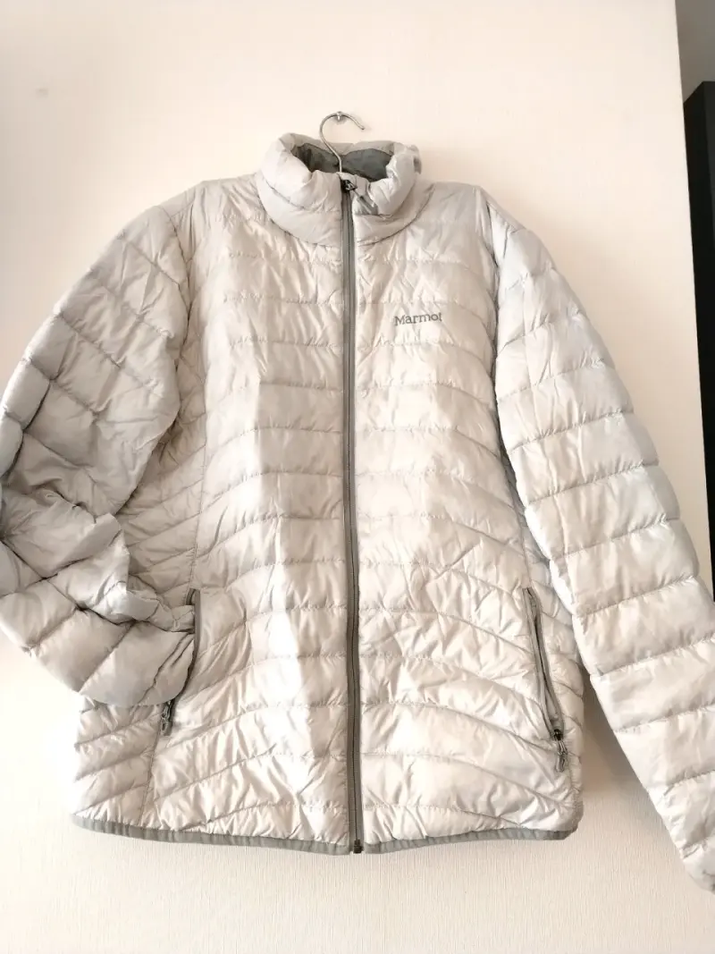 Chaqueta puffer gris Marmot - 4