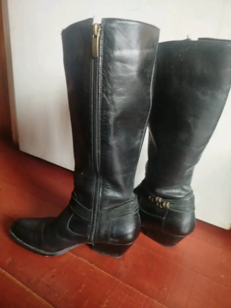 Botas de cuero negras - 2
